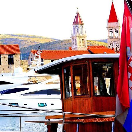 Room Mira Trogir Exterior foto