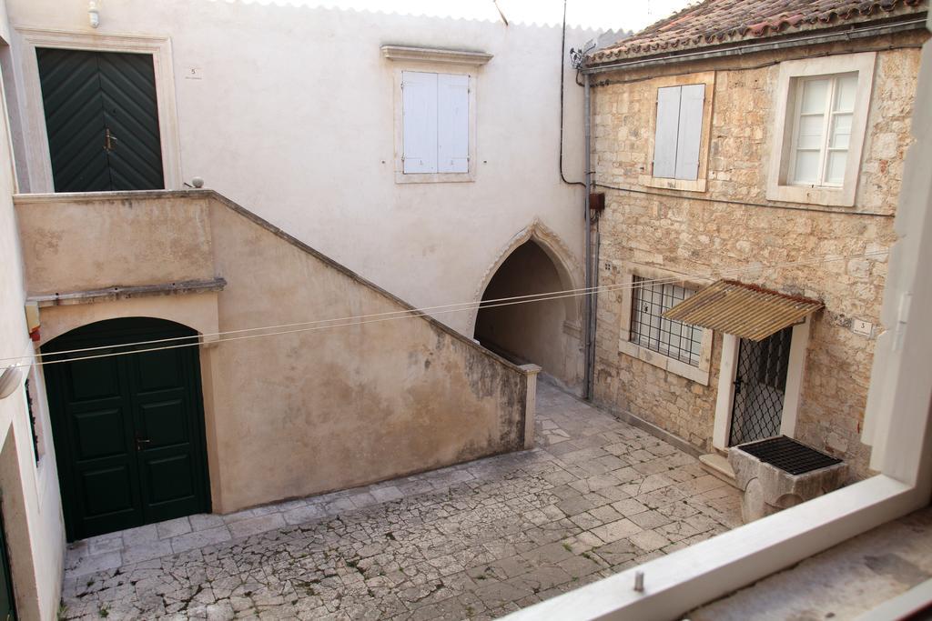 Room Mira Trogir Exterior foto
