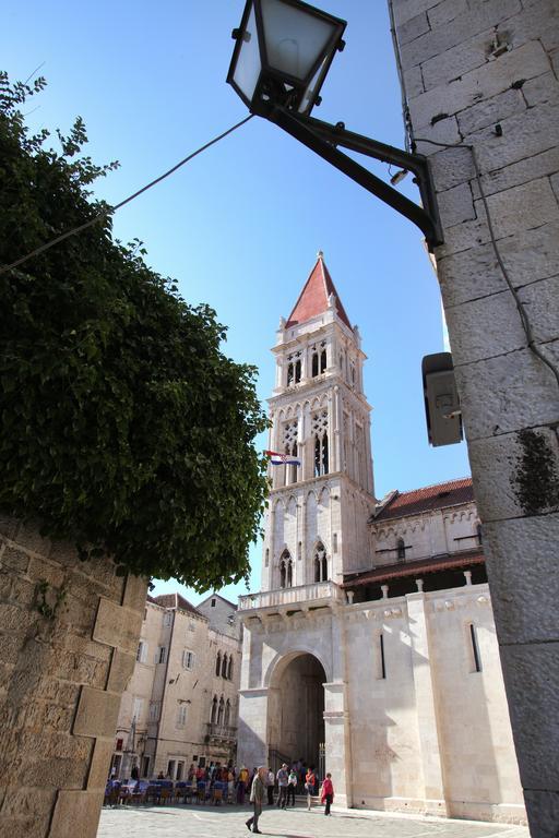 Room Mira Trogir Exterior foto